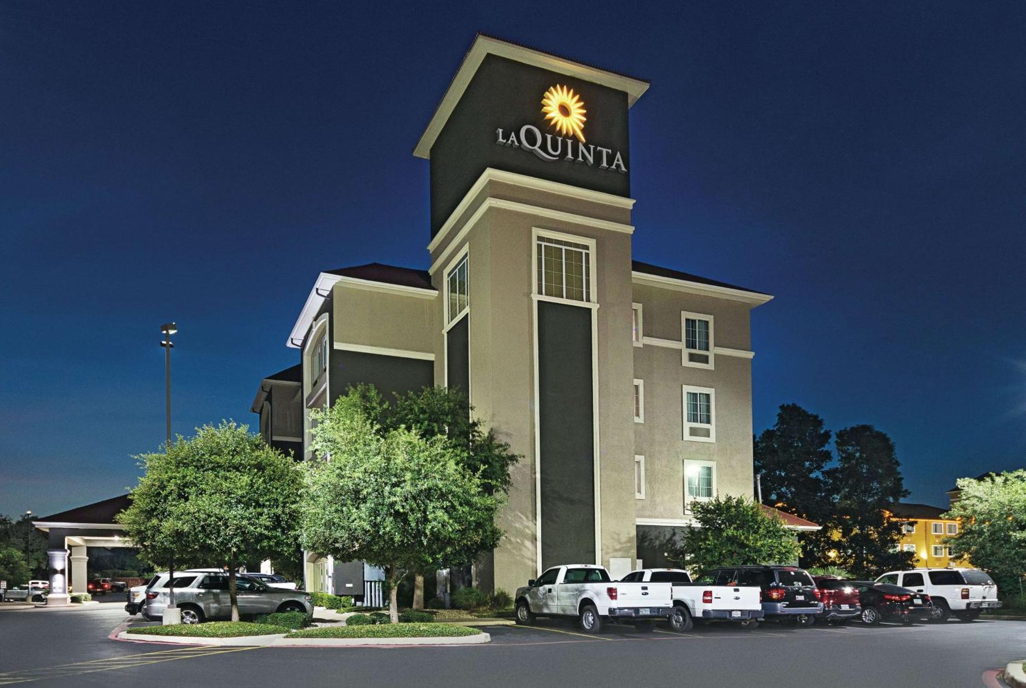 La Quinta By Wyndham San Antonio Northwest Hotel Exterior photo